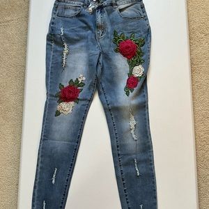 Distressed jeans with Roses